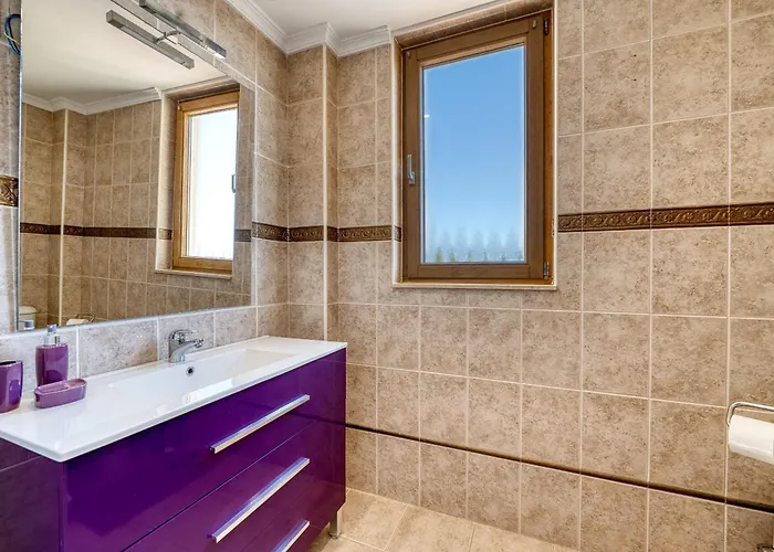 Βίλα 3077 Luxury With Pool And Views In Elviria, *