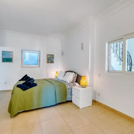 Villa 3077 Luxury With Pool And Views In Elviria, Marbella