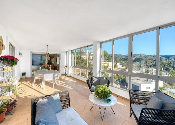 Villa 3077 Luxury With Pool And Views In Elviria, *