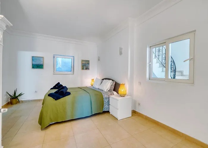 Villa 3077 Luxury With Pool And Views In Elviria, Marbella