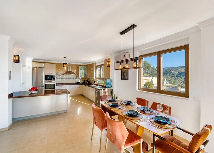 3077 Luxury With Pool And Views In Elviria, Vila *