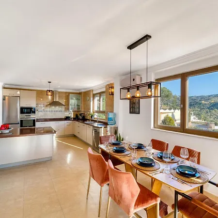 3077 Luxury With Pool And Views In Elviria, Βίλα *